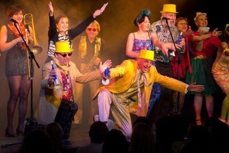 Na 3. Benefici pro Dramacentrum zahraje Divadlo Sklep v čele s Davidem Vávrou